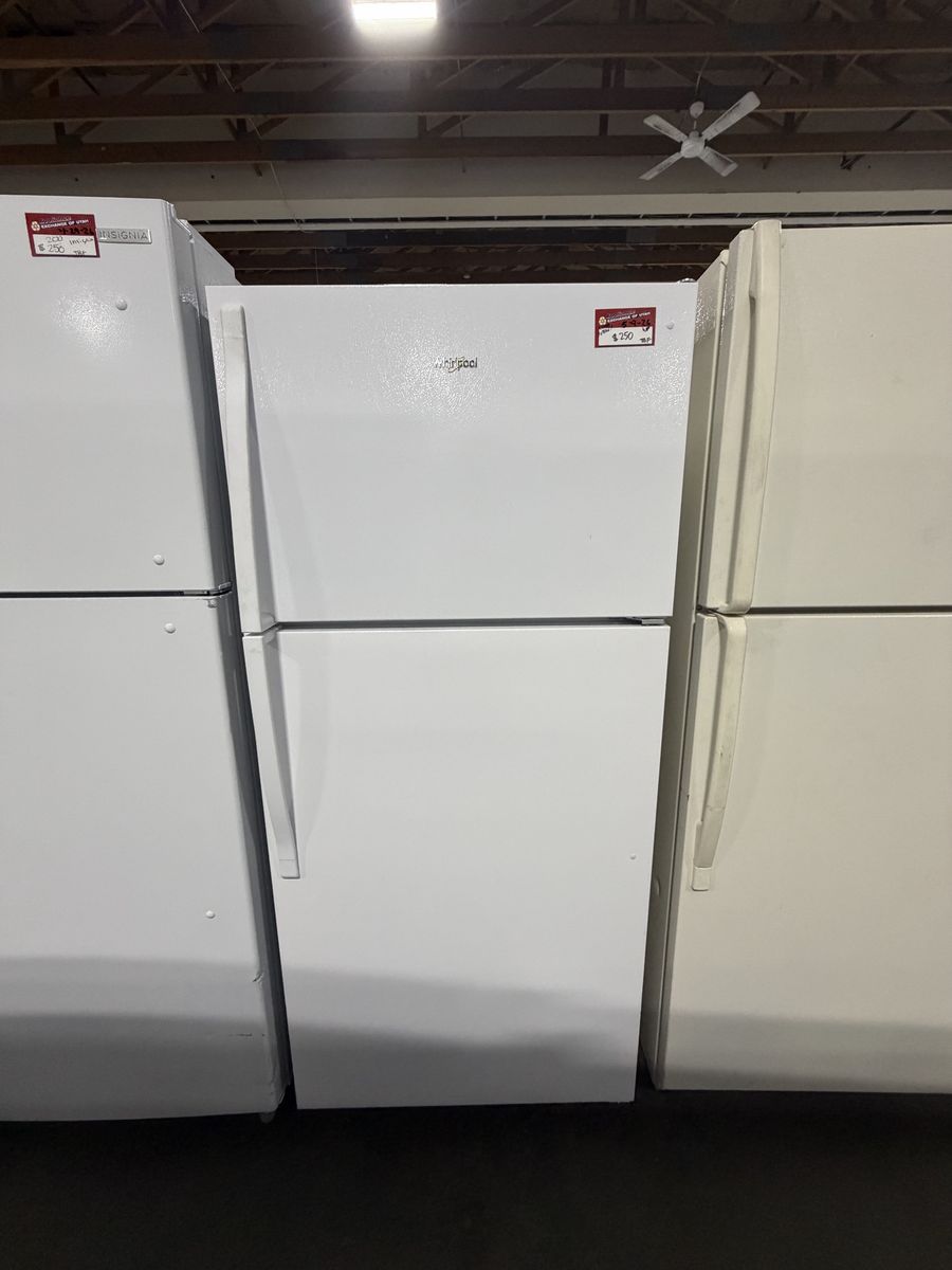 JUST LIKE NEW WHIRLPOOL TOP AND BOTTOM FRIDGE