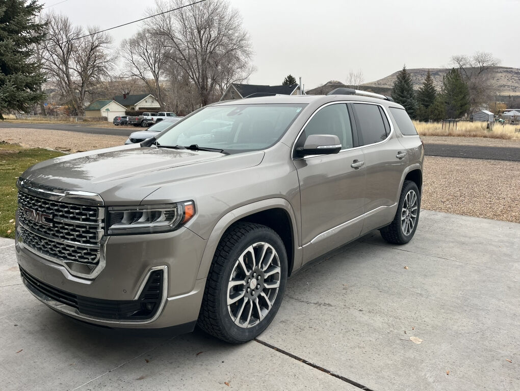 2022 GMC ACADIA Denali