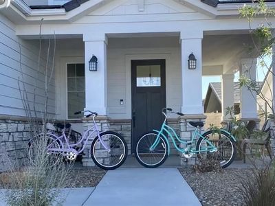 2 CUTE Schwinn Cruiser bikes!