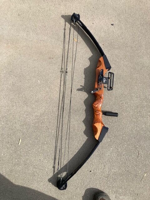 Browning Deluxe Nomad II GLX Compound Bow – 50–60 lb, 30–32 Draw