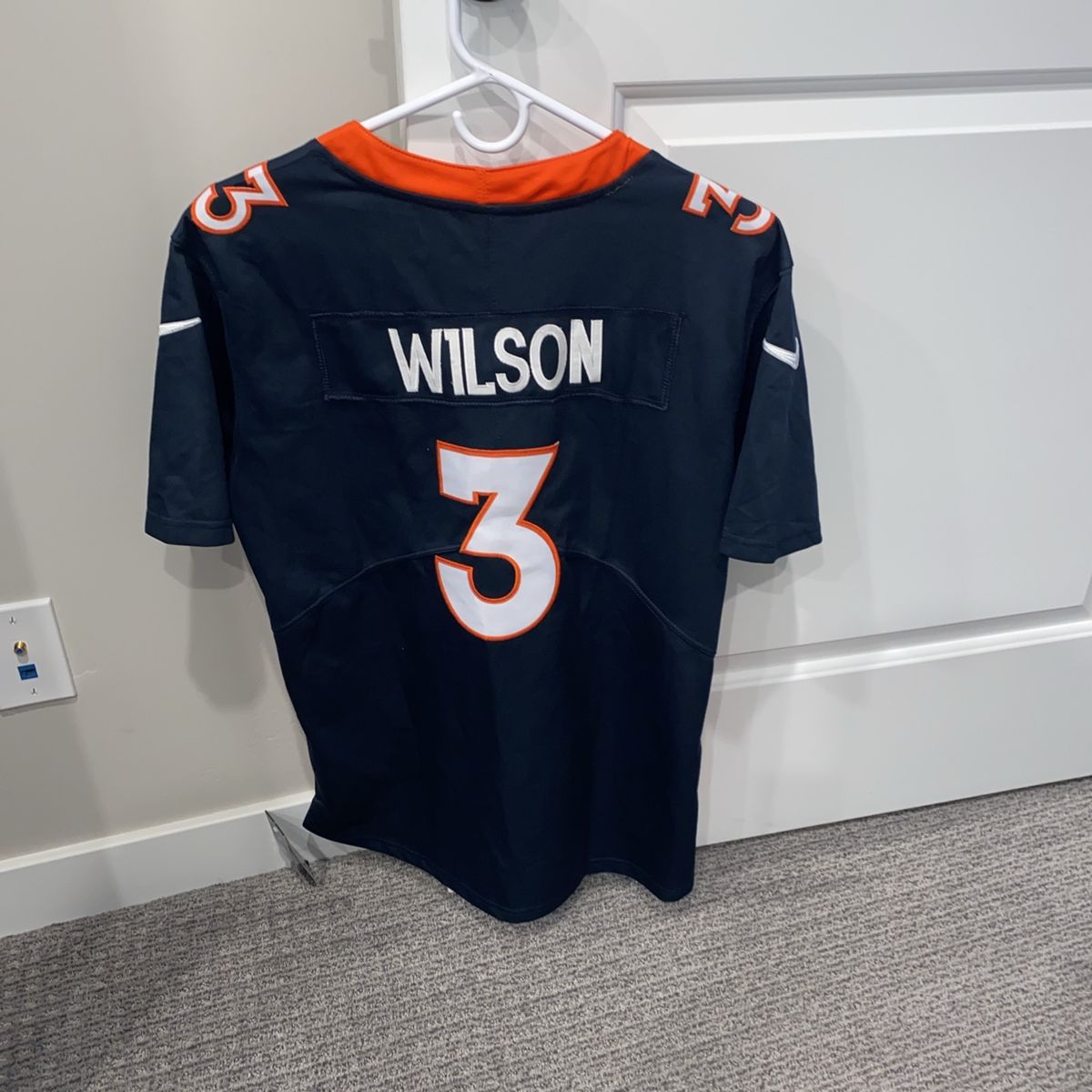 Main image 2