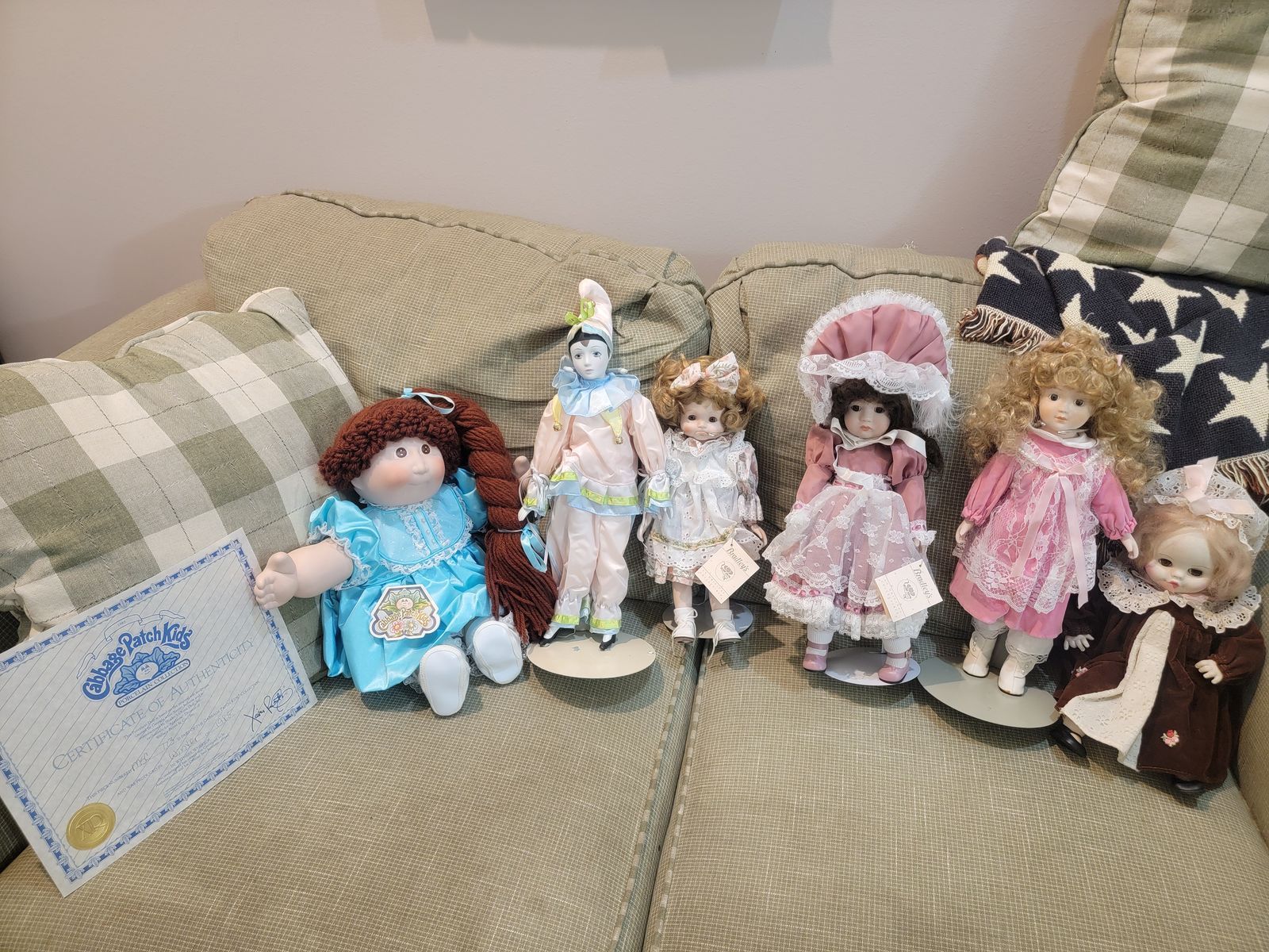 Porcelain dolls lot