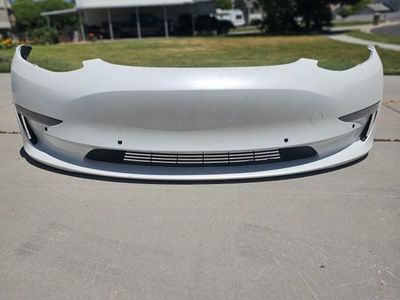 Tesla Model 3 Front Bumper - White, Used, without Parking Sensors, with lights.