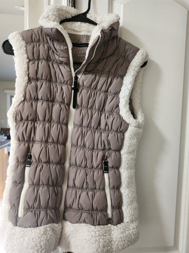 Calvin Klein Women's Vest - Size Medium