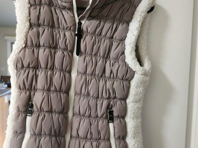 Calvin Klein Women's Vest - Size Medium