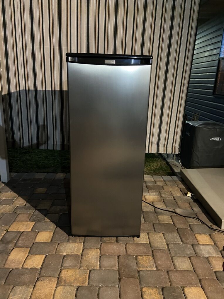 Danby Freezer 8.5 cu.ft.