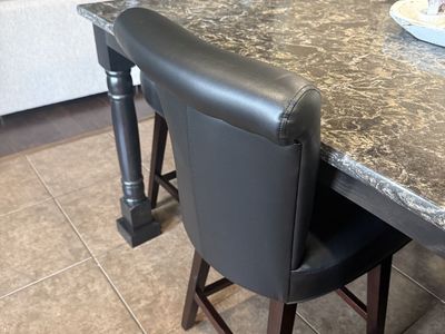 Set of 4 counter height swivel chairs