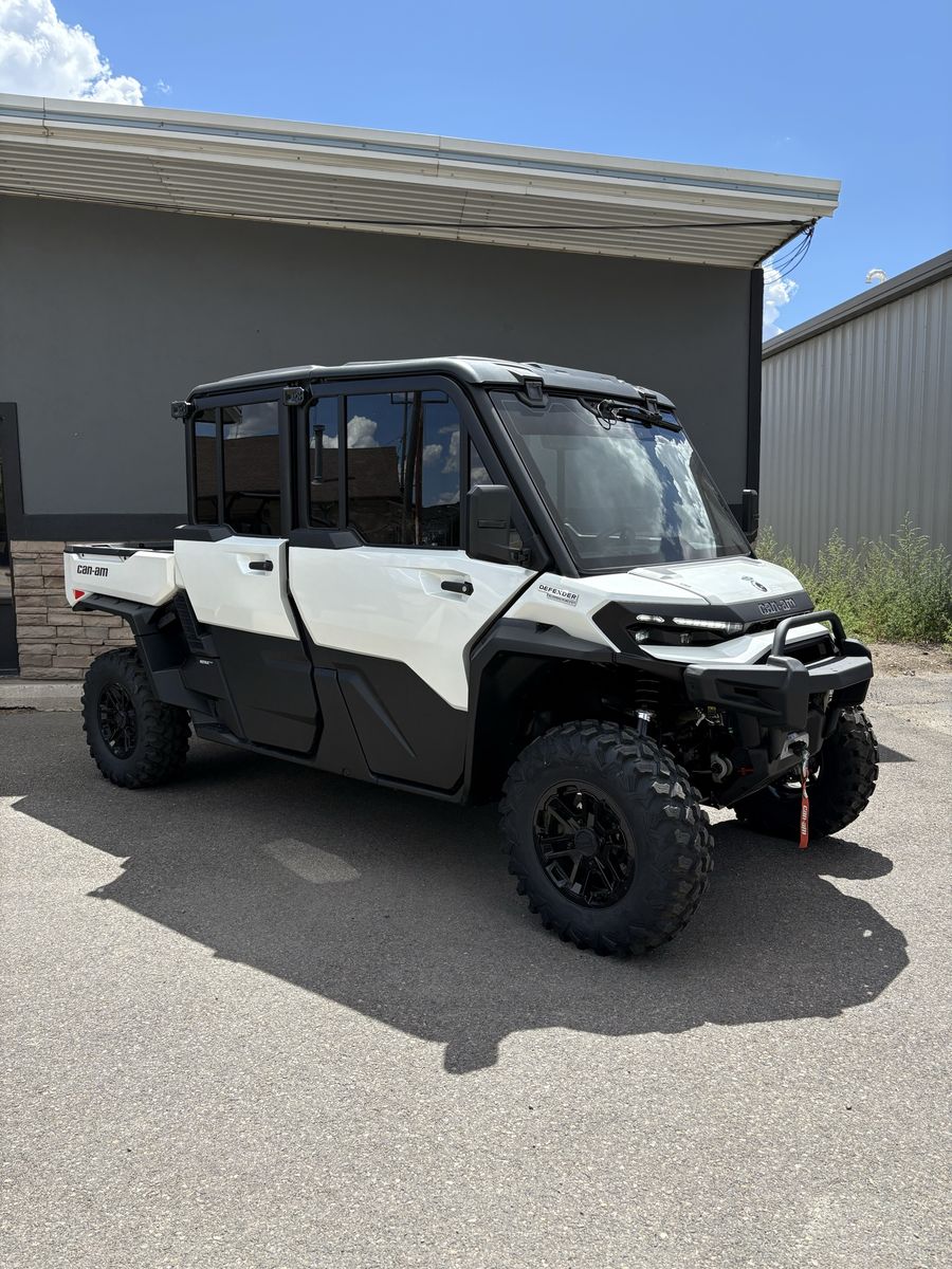 2026 Can-Am Defender Max Limited HD11