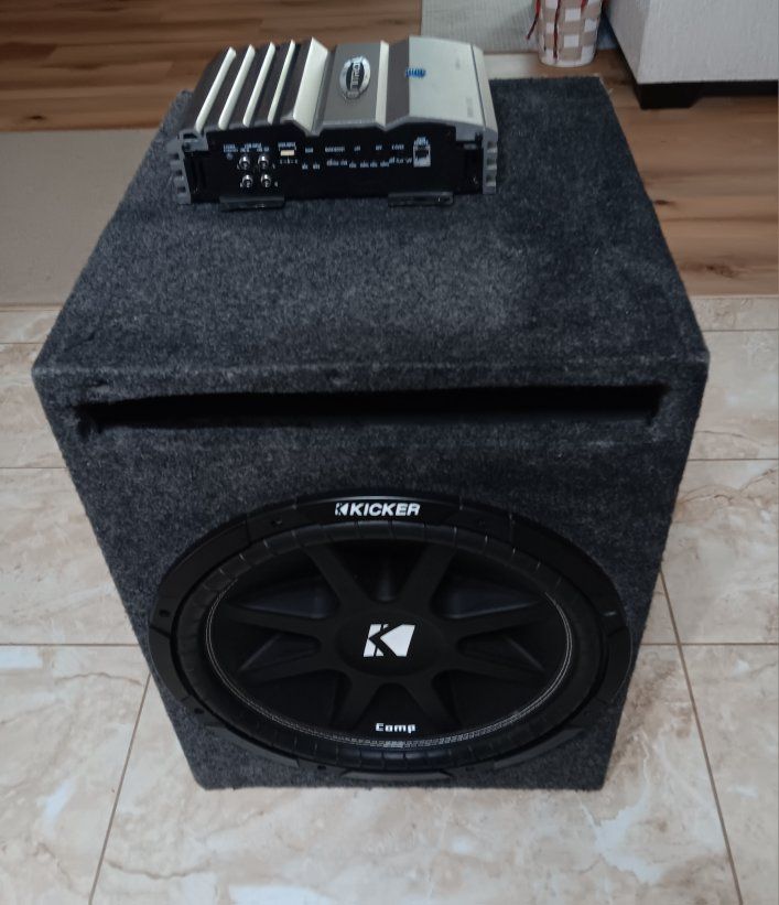 Kicker COMP Series Subwoofer 15" 4 Ohm SVC 250 Watt RMS 43C154 & Nitro BMWX-3880 2-channel car amplifier rated for 1000 watts ma