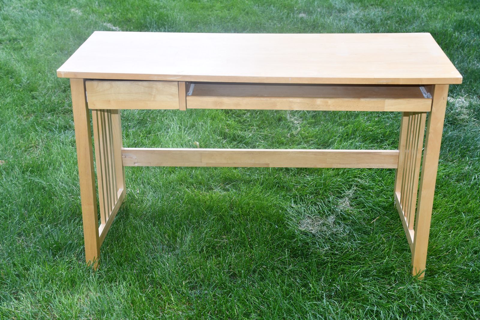 WOOD COMPUTER TABLE ~ SLIDE OUT TRAY ~ DRAWER ~ 47" x 20" x 30" ~ STUDY TABLE ~ WORK TABLE