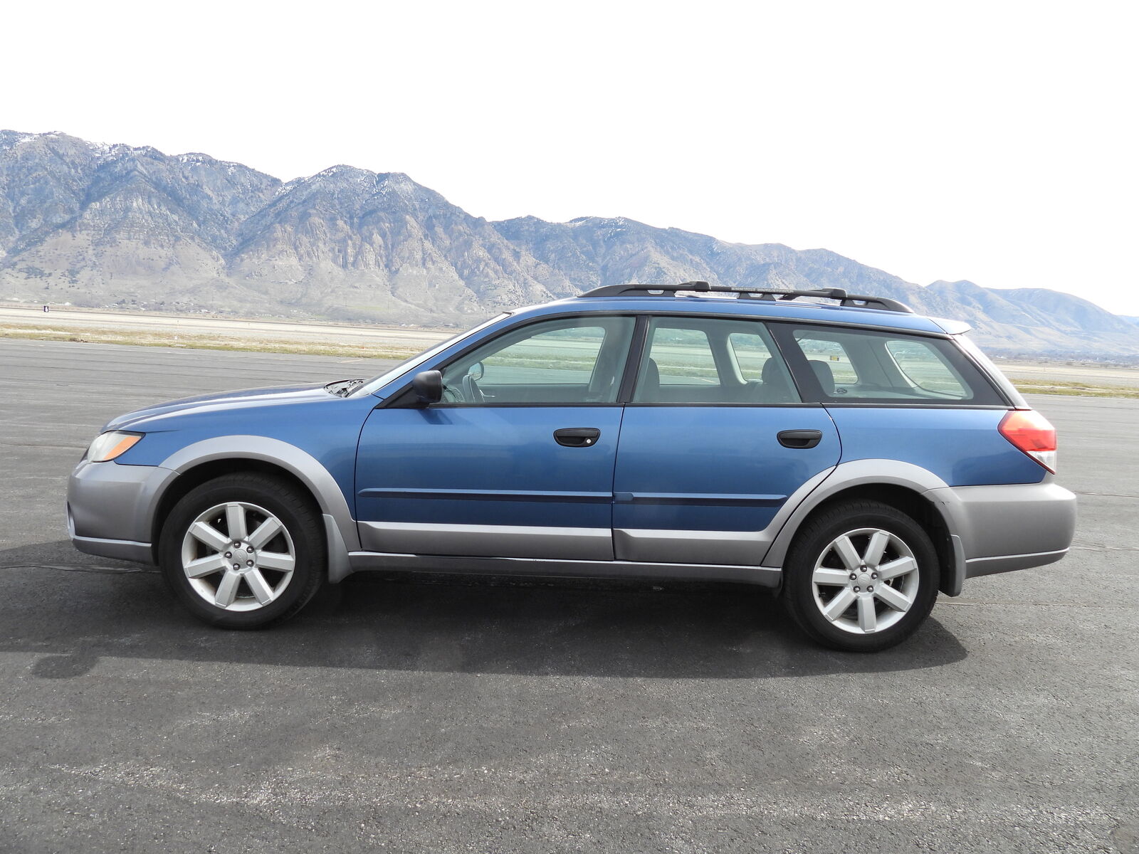 2009 SUBARU OUTBACK 2.5i Special Edition