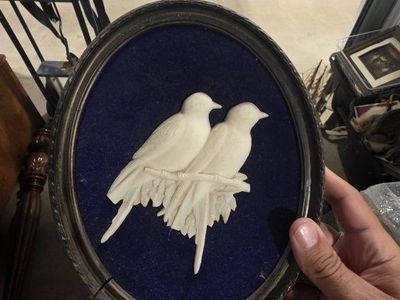 Vintage Oval Framed 3D Relief Bird Wall Art on Velvet Backing