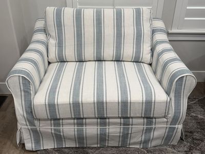 Farmhouse oversized chair