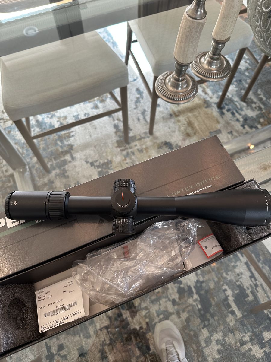 Voretex Viper PST-Gen II 5-25x50FFP Rifle Scope