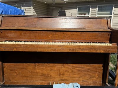 Story And Clark Piano Vintage Piano