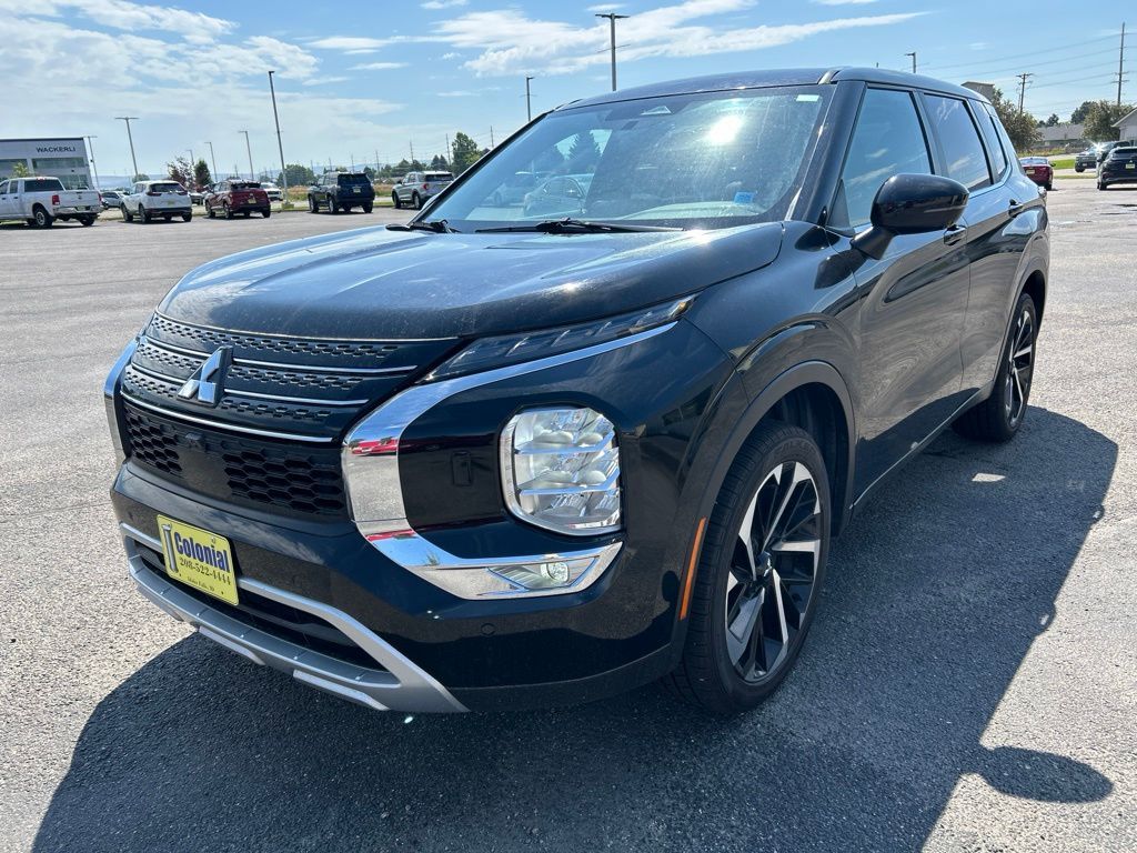 2024 Mitsubishi Outlander 
