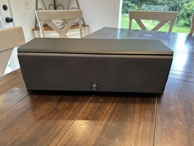 Yamaha NS-C3290 Center Channel Speaker