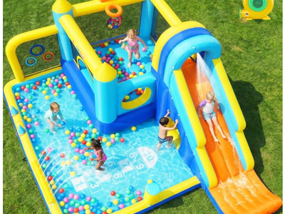 Inflatable Water Bounce House