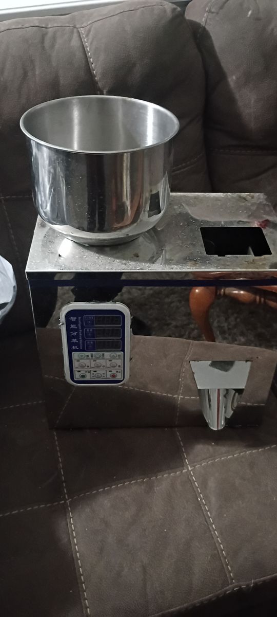 Intelligent packing machine 