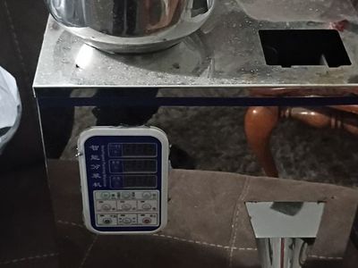 Intelligent packing machine