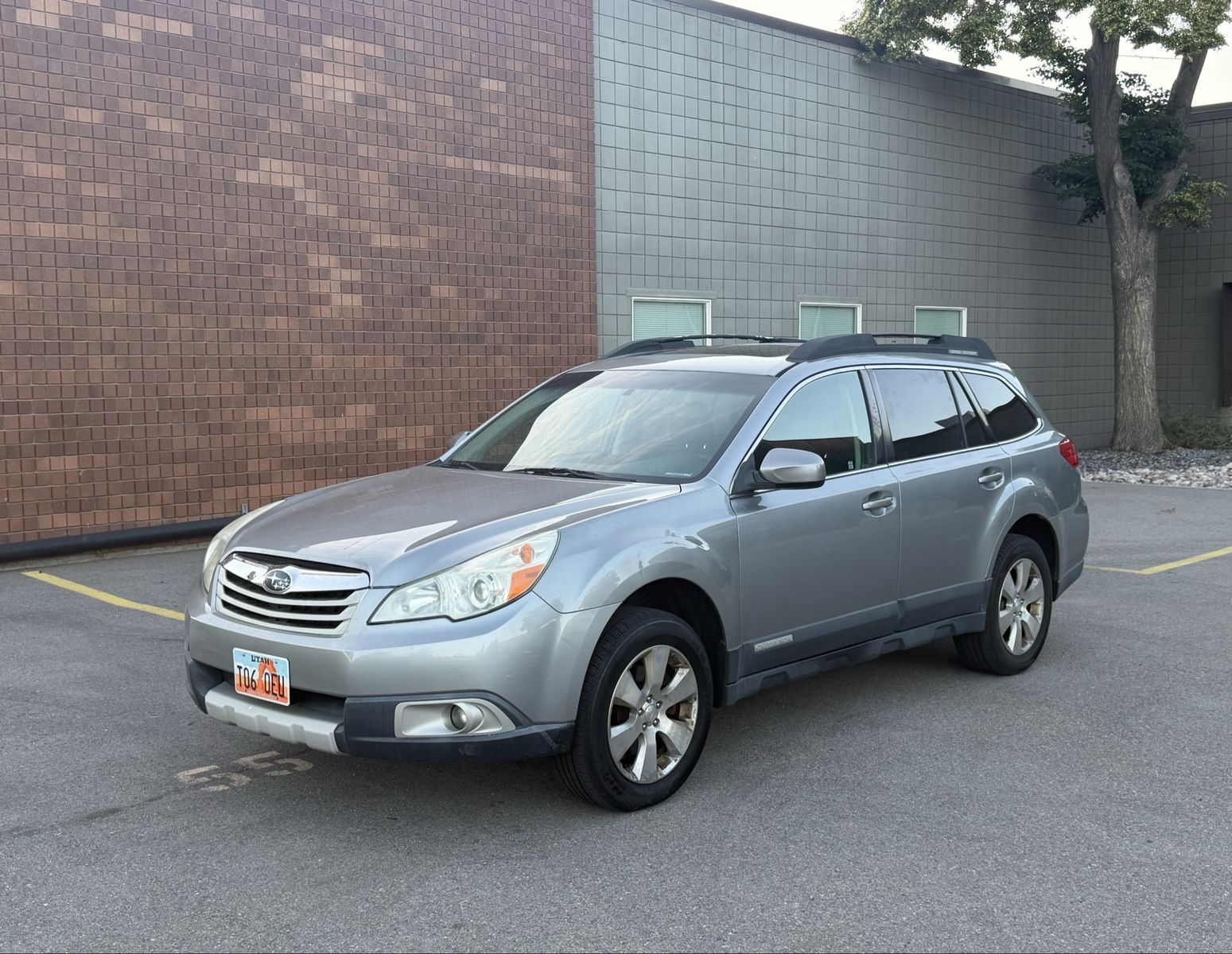 2011 Subaru Outback 3.6R Limited Pwr Moon