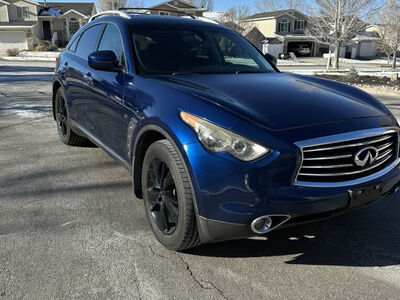 2016 INFINITI QX70 Sport
