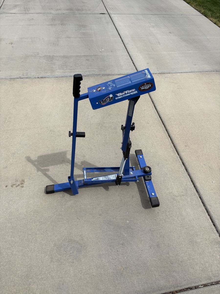 Louisville Slugger Pitching Machine