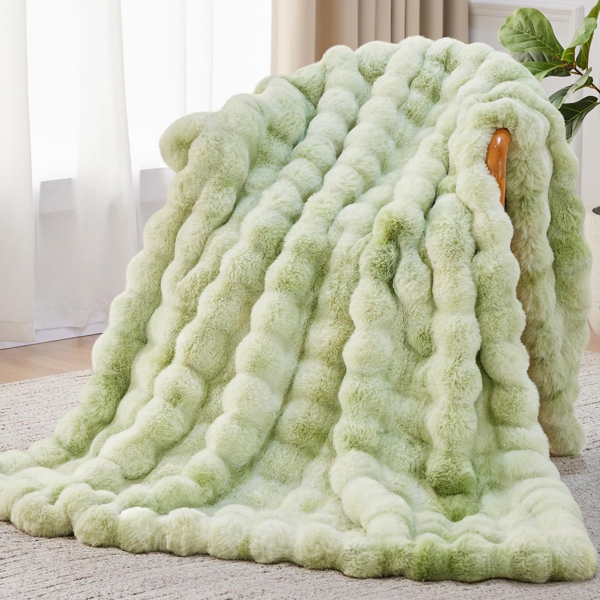 Anysay Faux Fur Throw Blanket, 1000GSM Fluffy Soft Bubble Blanket for Couch Bed, Cozy Plush Warm and Thick Blanket, Fuzzy Rabbit