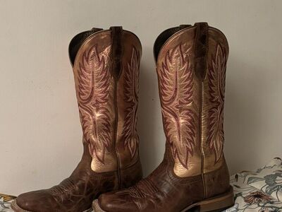 Ariat Woman Boots 8