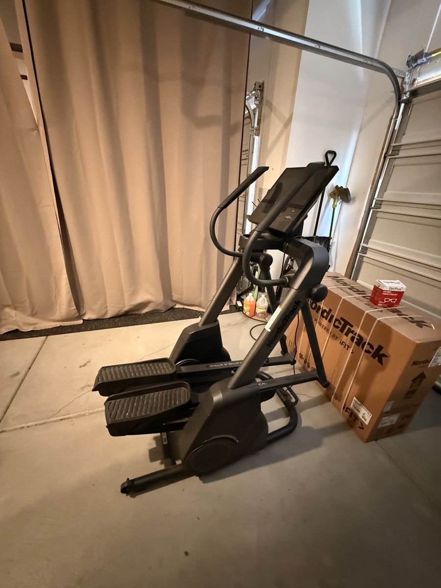 Gently Used NordicTrack X16 Elliptical