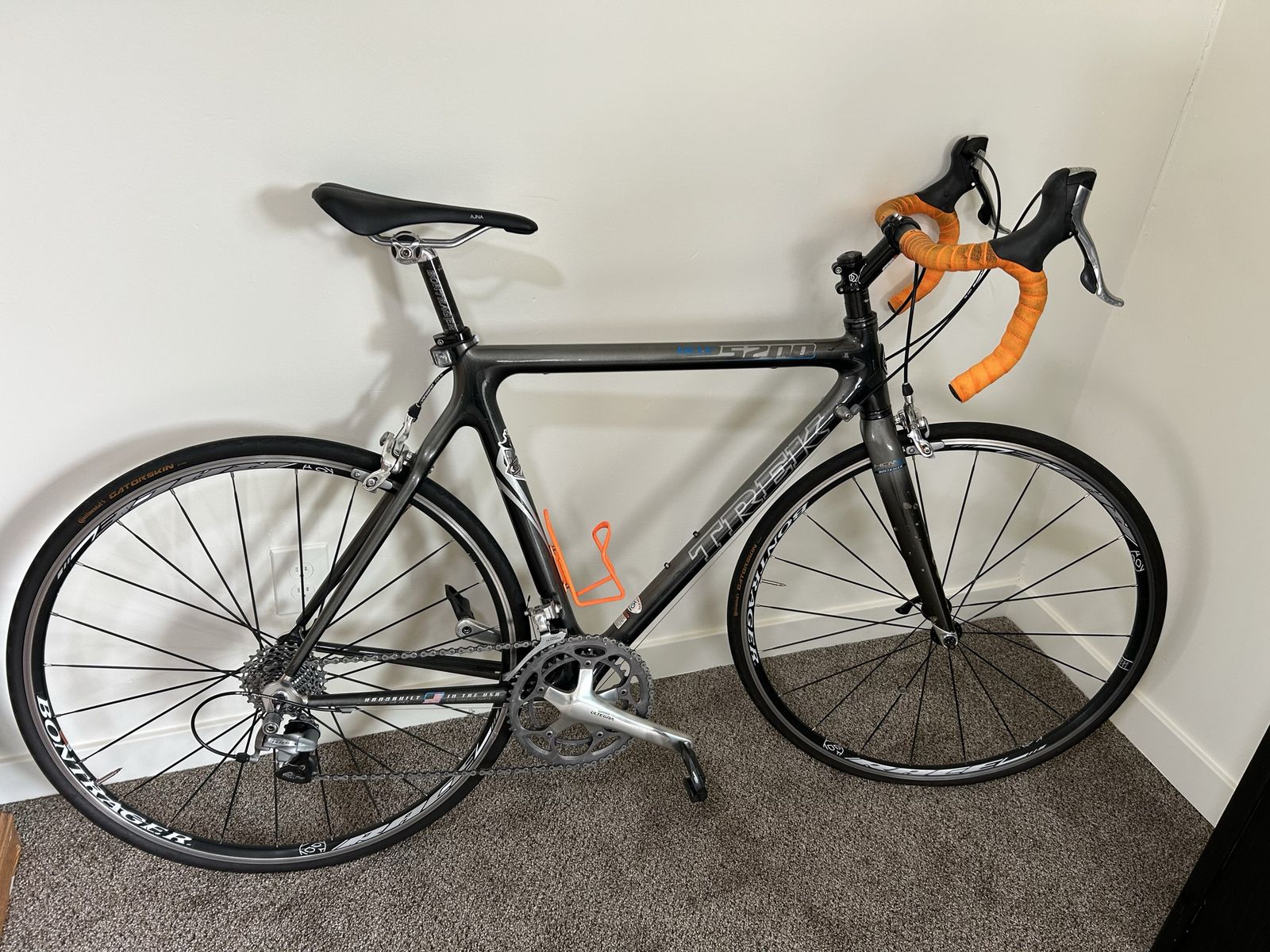 Carbon Fiber Trek 5200 DCLV Road Bike
