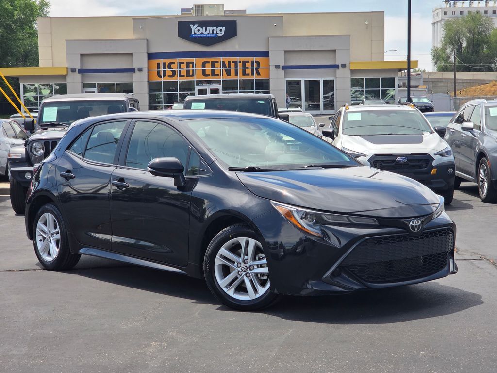 2022 Toyota Corolla Hatchback SE