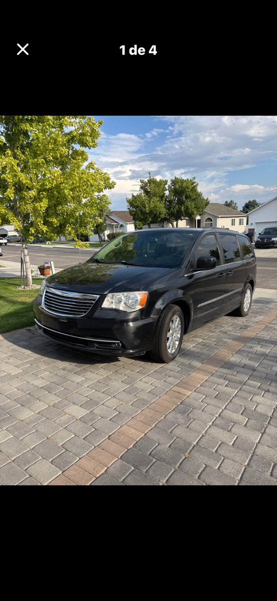 2015 Chrysler Town and Country Touring