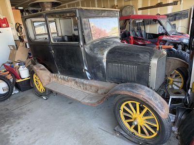 1926 Ford Model T 2 Door Sedan