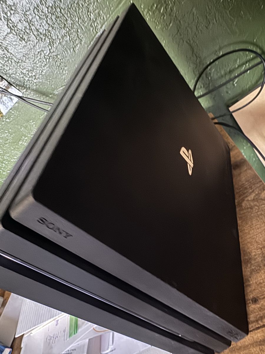 PS4 Pro w 2 TB SSD upgrade