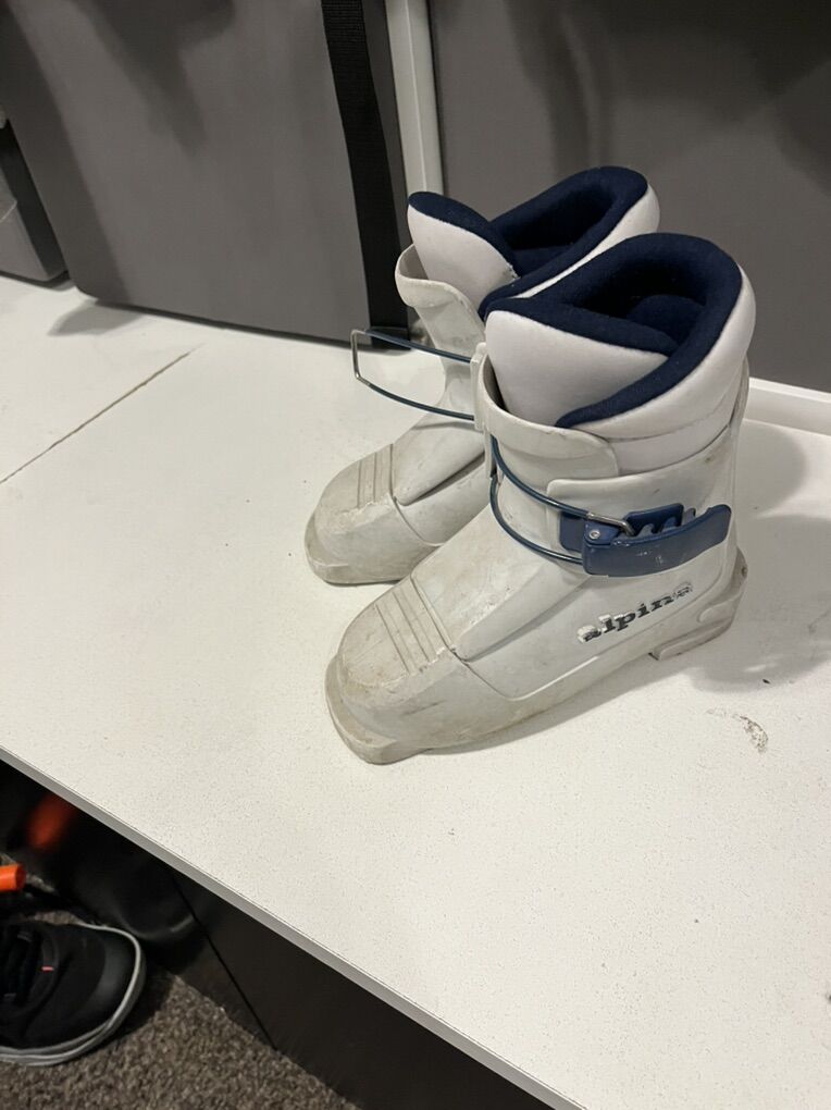 Kids Ski Boots Size US 9