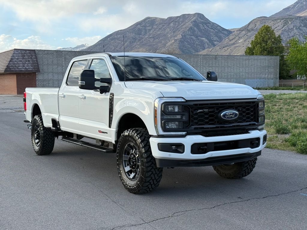 2024 Ford F-350 Super Duty Lariat