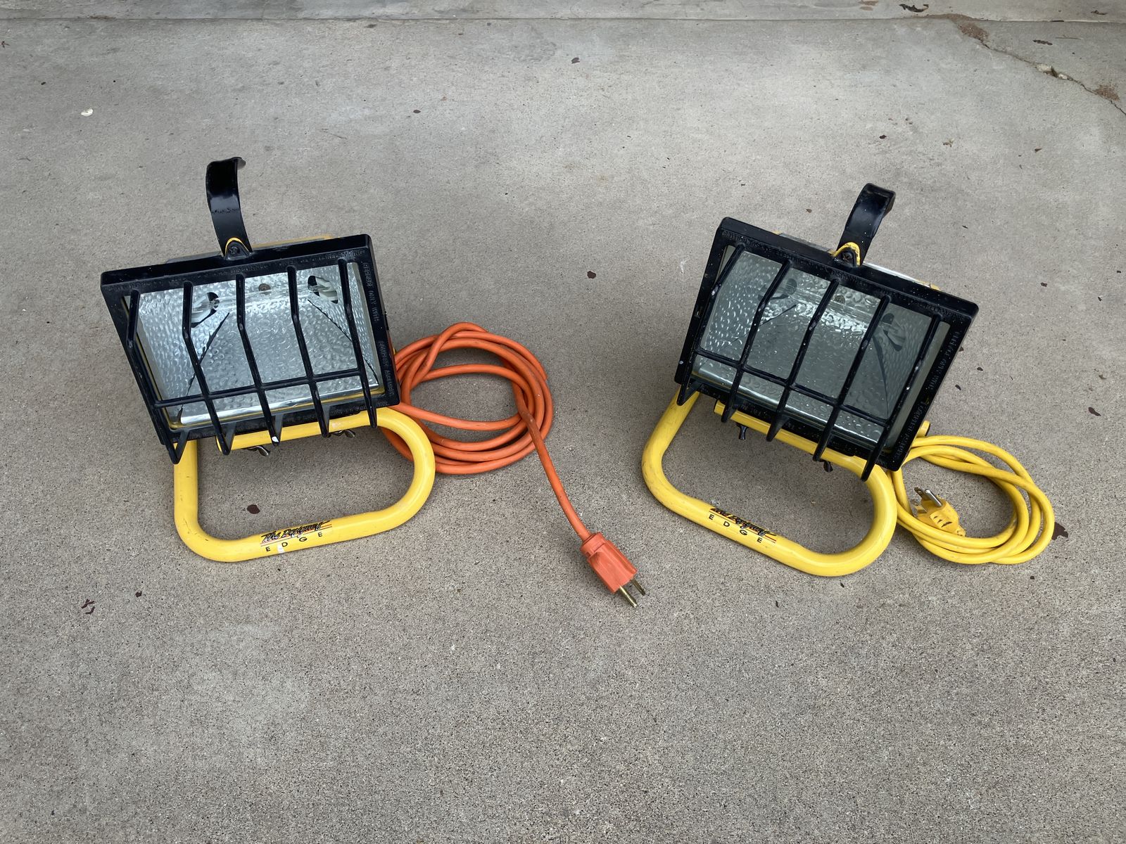 Low Profile Halogen Lights w/ New Bulbs