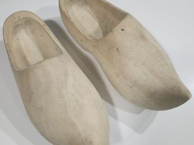 Authentic Wooden Shoes - Mens 11