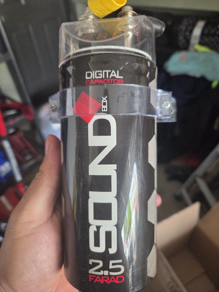 SoundBox 2.5 Farad Digital Car Audio Power Capacitor