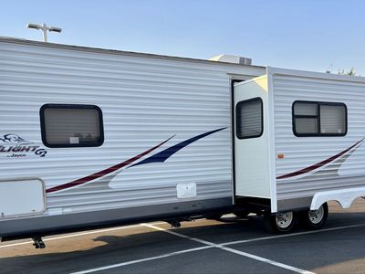 2009 jayco jay flight 28FT bunk house sleep 8 very clean hardly used