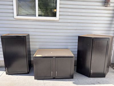 Kitchen Cabinets Excellent Condition
