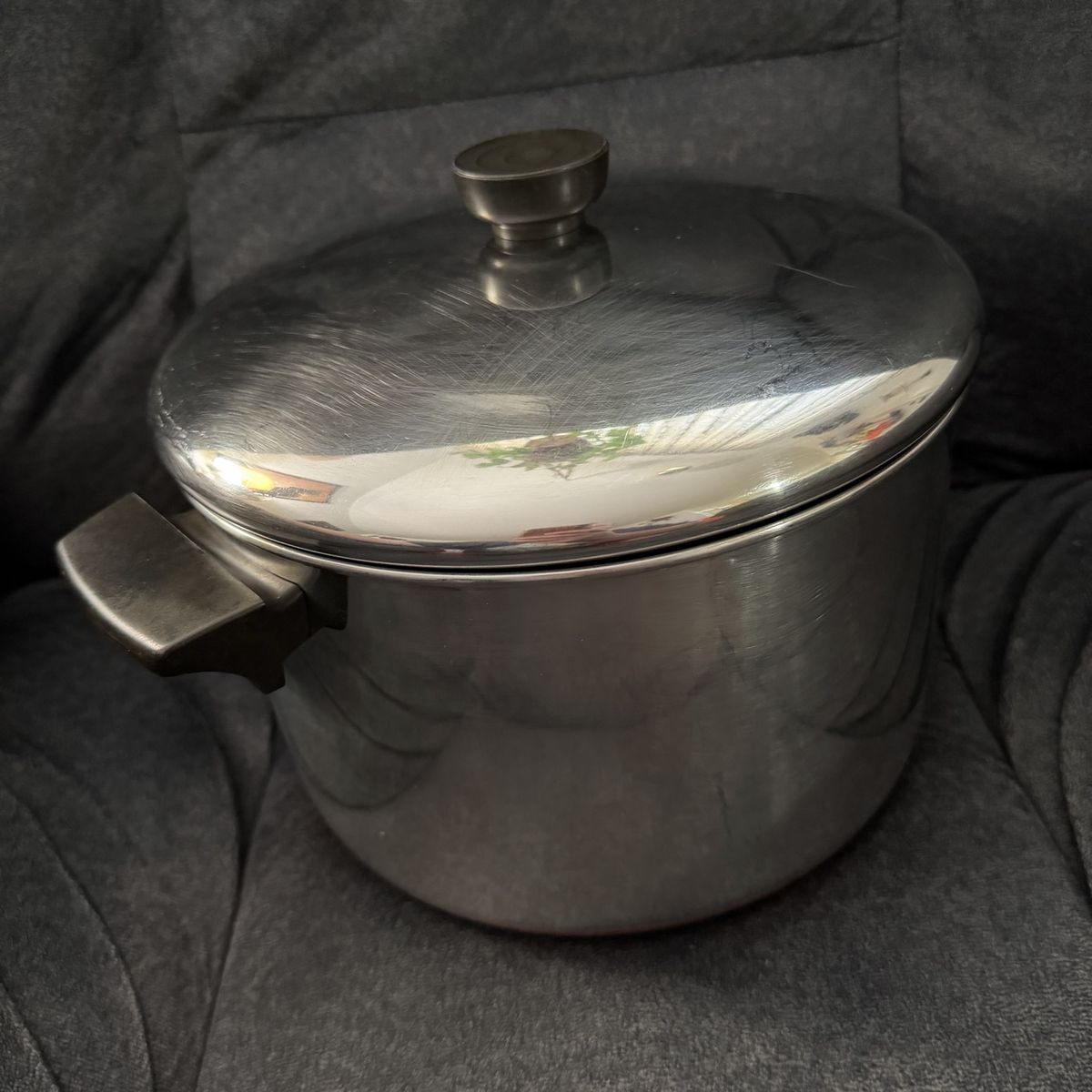 Revere Ware 6 Qt. -92b Stainless Steel Stock Pot with Lid - Clinton, Ill. U.S.A.