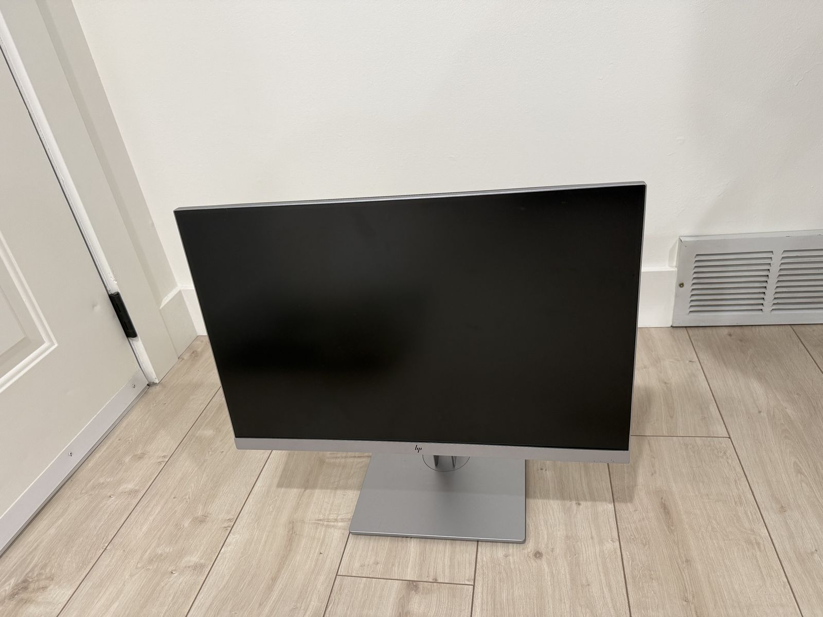HP E243i Monitor