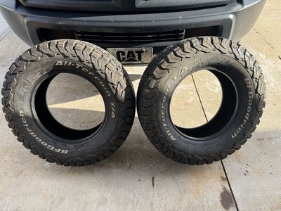 2 BFG KO2 All Terrain 265/70R17