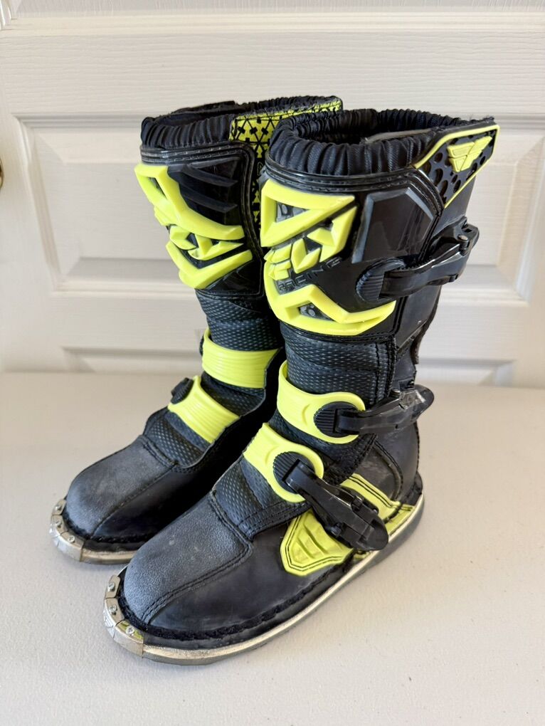 Youth Size 2 Fly Maverik Motocross Moto Boots