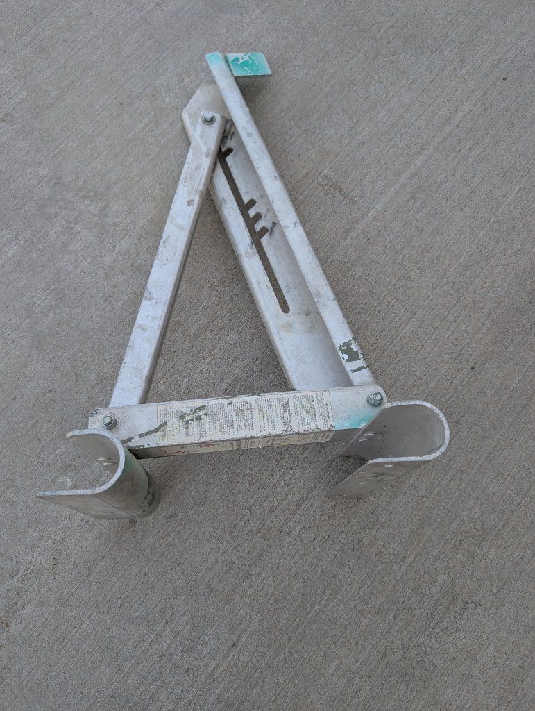 Adjustable Aluminum Ladder Jack/Scaffolding Platform Support - Single Man, 250# Rated