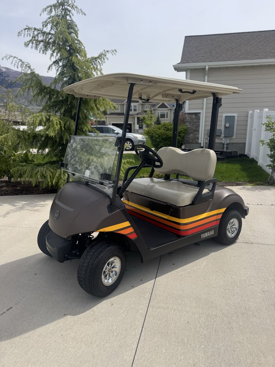 2019 Yamaha Golf cart (new lithium battery)