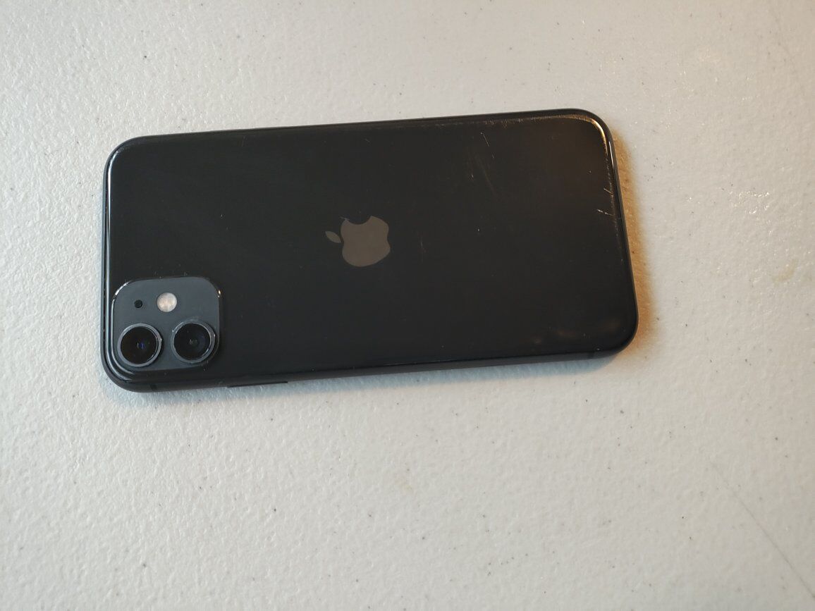 Apple iPhone 11 64 GB unlocked