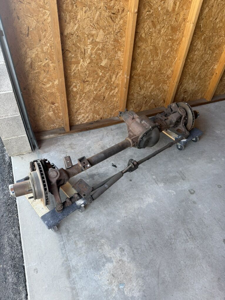 Wagoneer Front axle $400 OBO